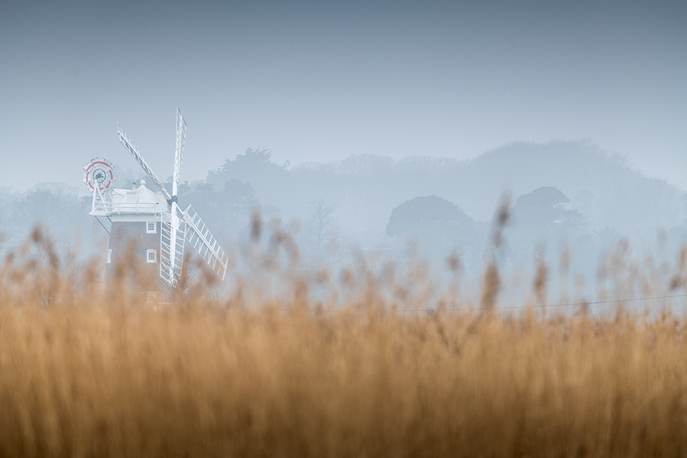 photo of windmill at cley